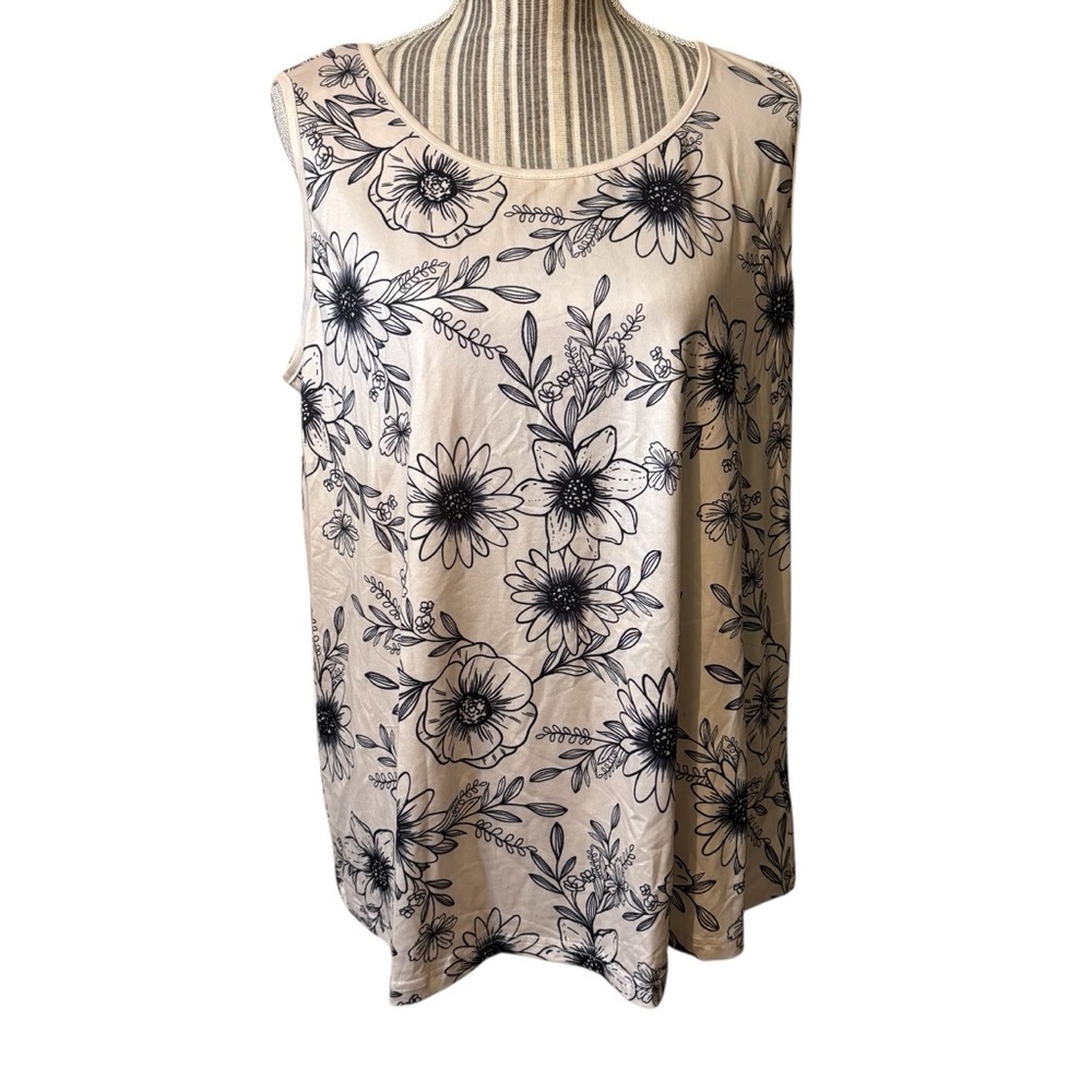 SHEIN Tank Top 1X Cream /Nude Blue Floral Round Neck Poly/ Elastane Stretch